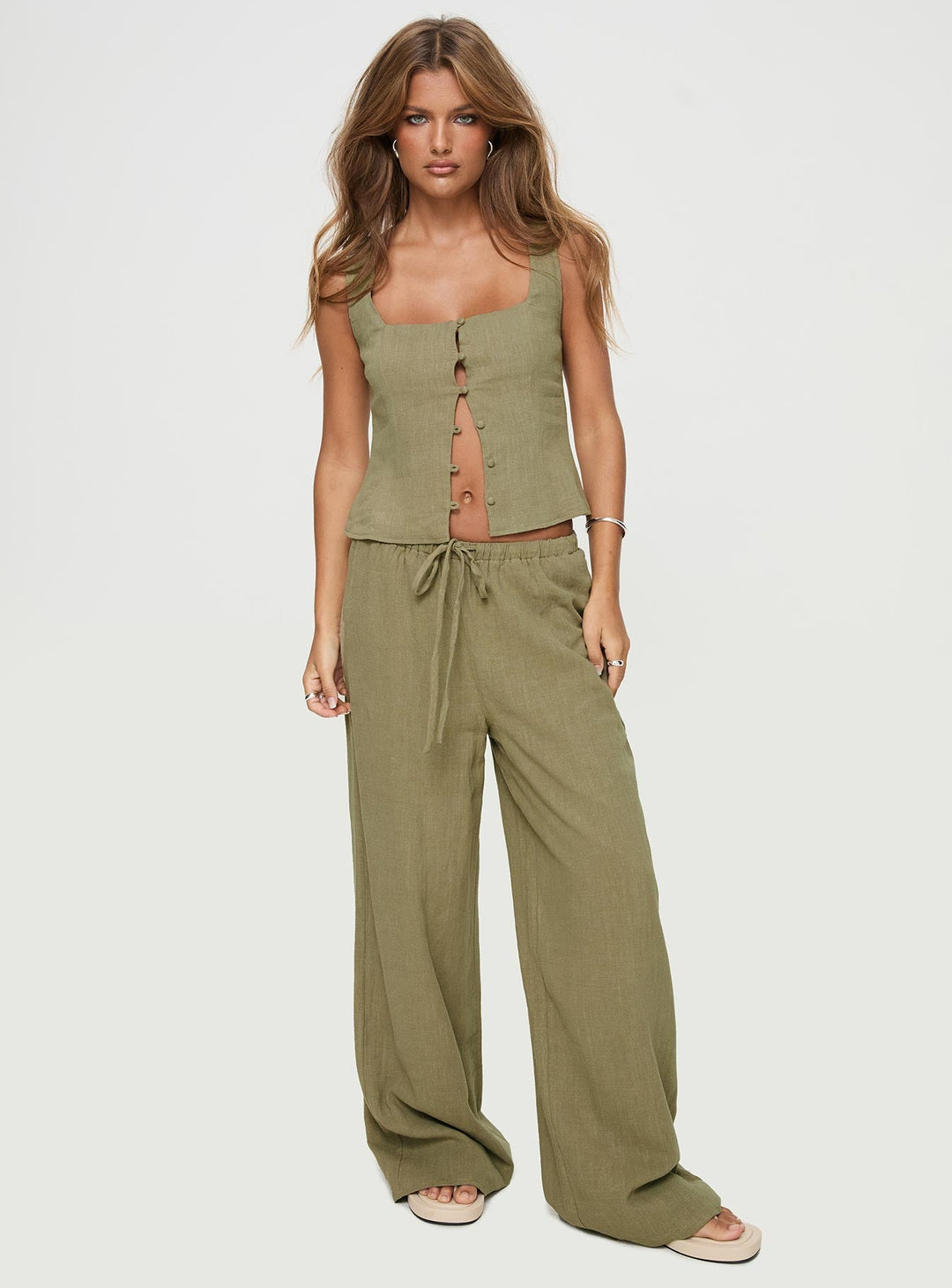 Zenda Linen Blend Top Olive