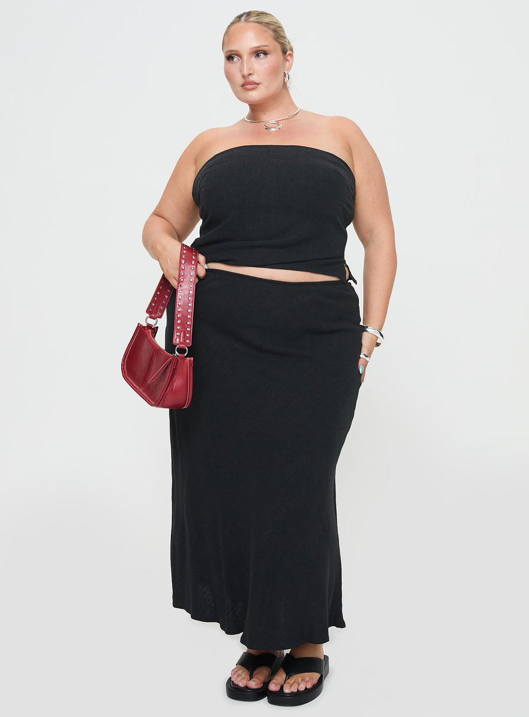 Birdie Asymmetric Linen Blend Top Black Curve